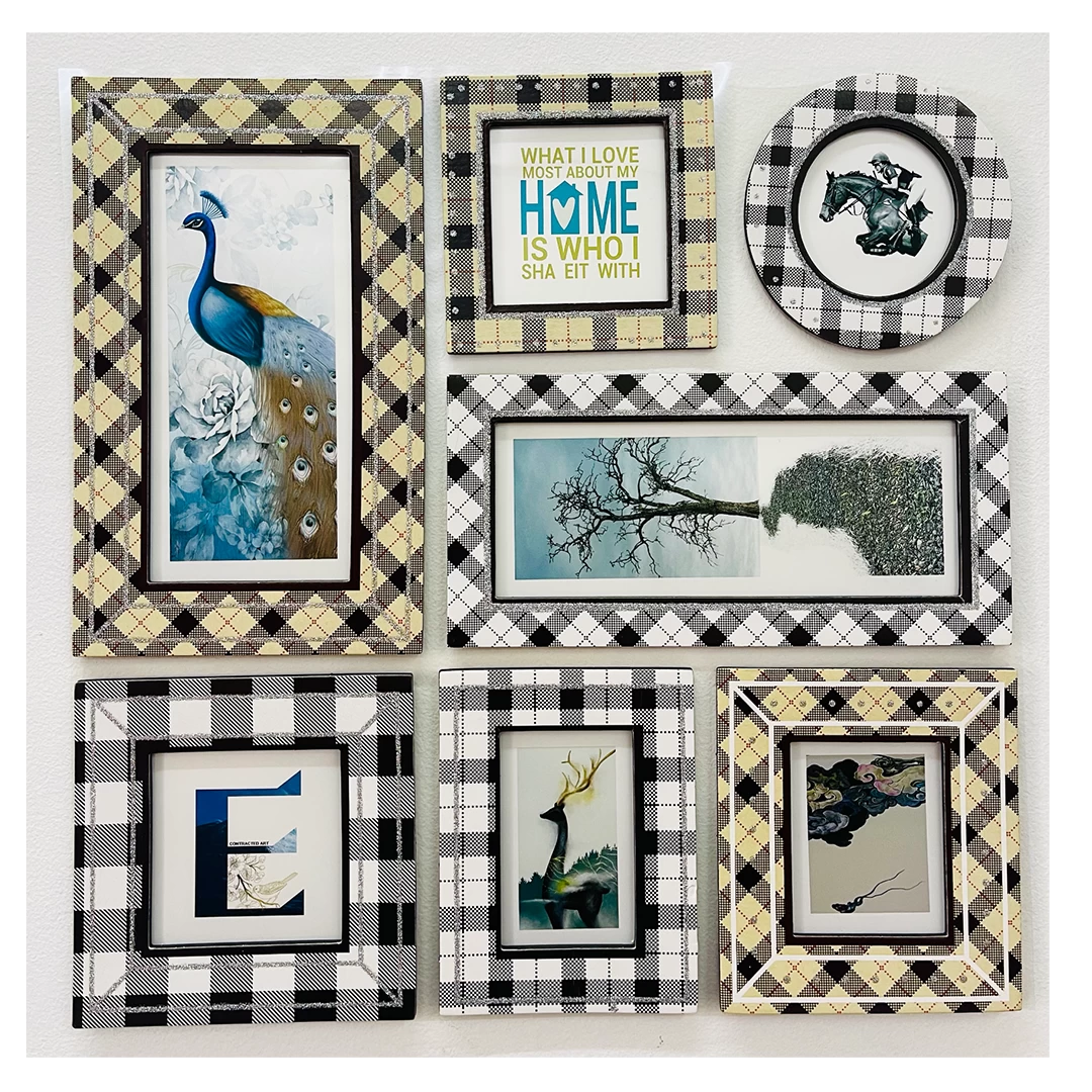 Cadre à photo pêle-mêle en carton adhésive