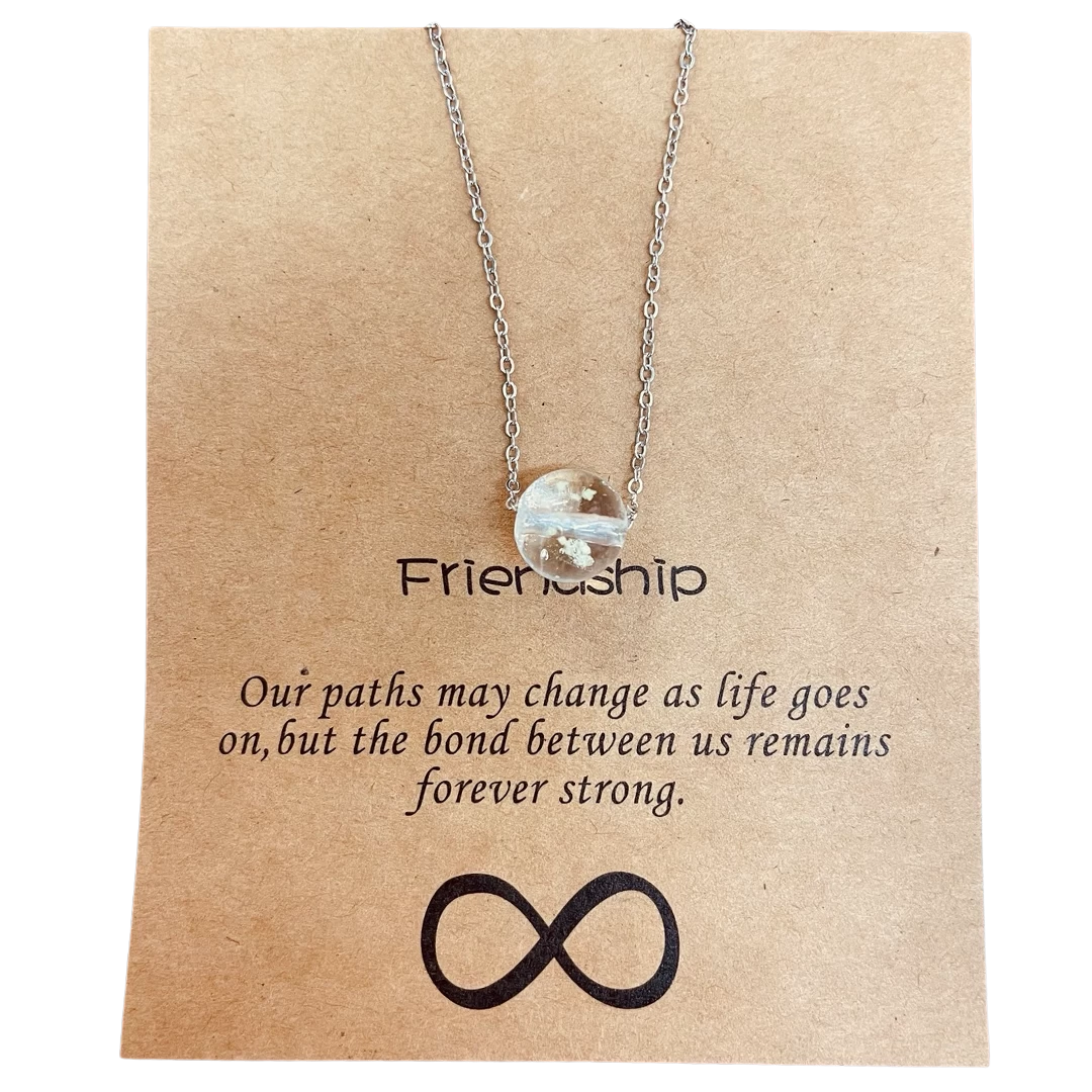 Collier lumineu givré