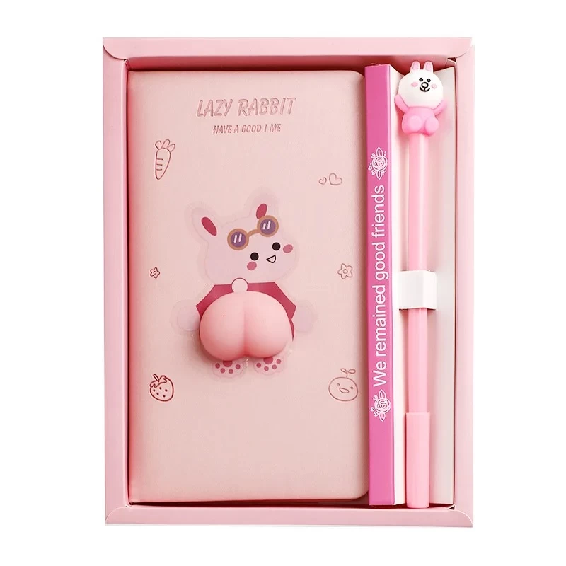 Coffret de carnet de notes avec petite derrière très squishy, stylo offert.